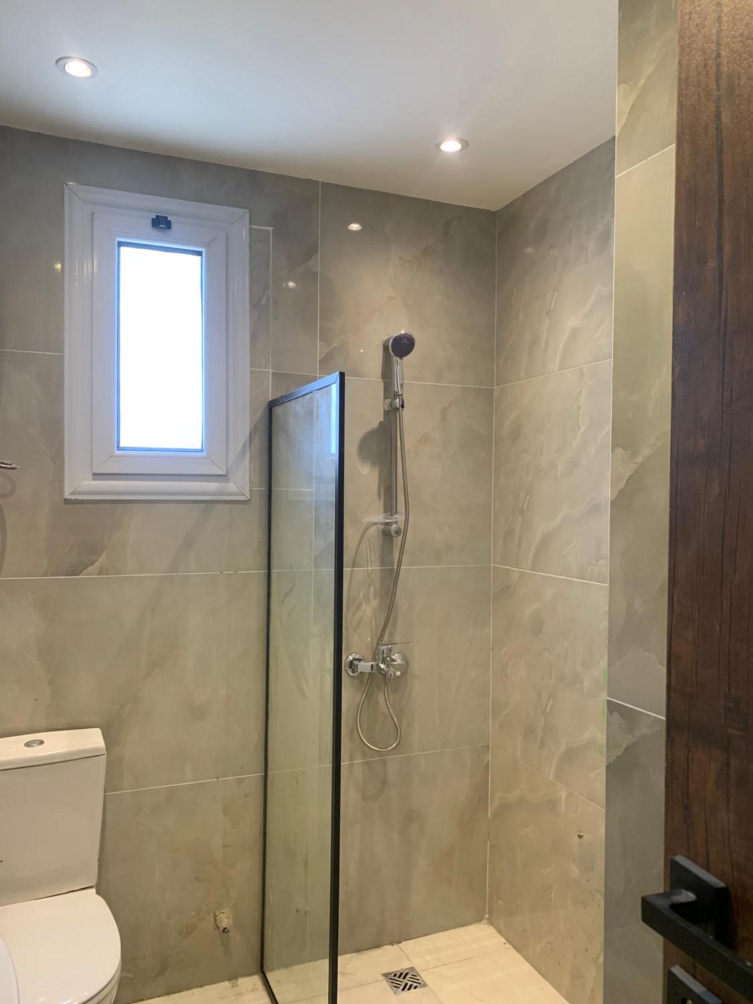 Two Bedroom Near The Subway Station Apartment *